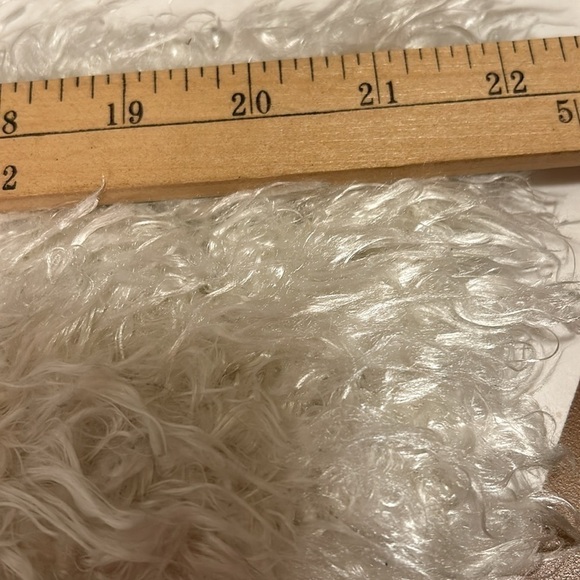 Side effects LA 90’s Glam Creamy White Fuzzy Sweater Jacket Women’s Medium - Picture 11 of 11